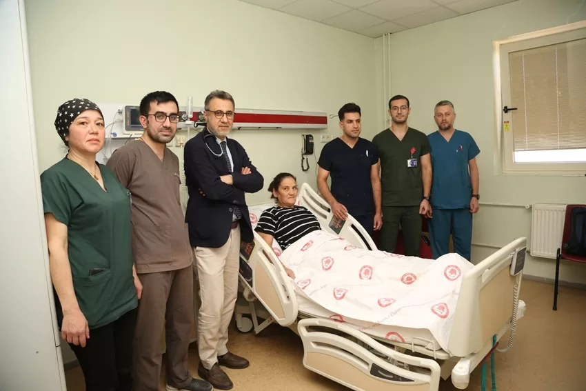 Süleyman Demirel Üniversitesi Hastanesine yaşadığı kalp rahatsızlığı sebebi ile başvuran