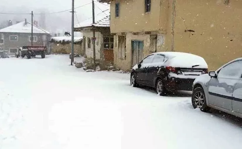 Isparta’nın Yalvaç ilçesi ile Afyon arasında bulunan Sağır Köyü”ne mevsimin