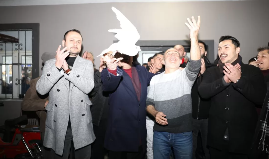 Kuşçular Kahvesinde Tural’a büyük ilgi İyi Parti Belediye Başkan Adayı Ahmet Tural, Kuşçular Kahvesini ziyaret