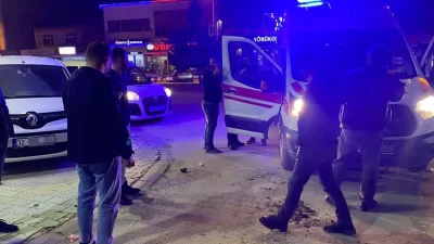 Isparta’nın Şarkikaraağaç ilçesinde dün gece iki kişi arasında bilinmeyen bir