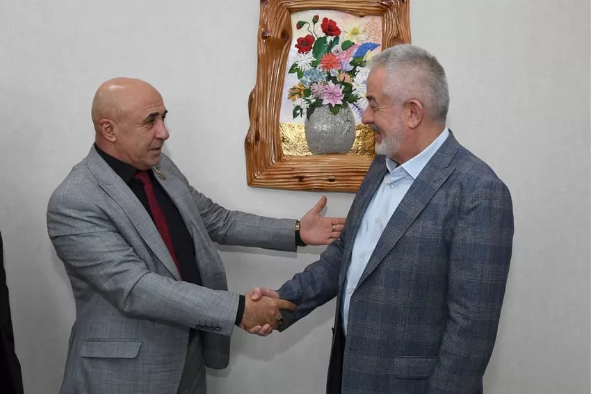 Büyük Birlik Partisi (BBP) İl Başkanı Nafi Duru ve yönetim