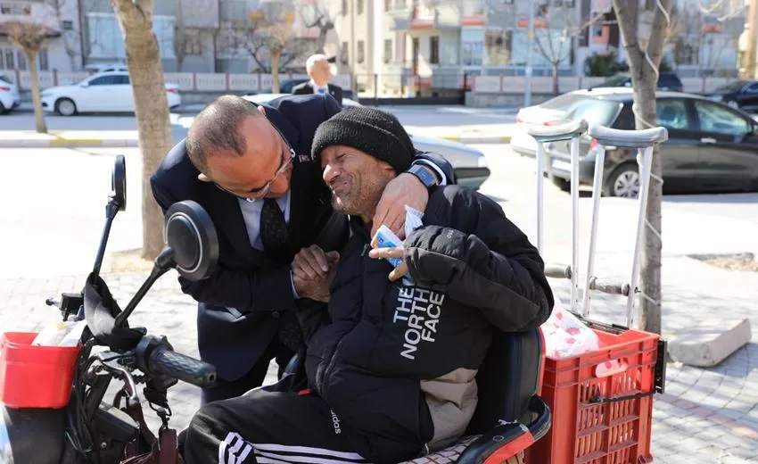 İyi Parti Belediye Başkan Adayı Ahmet Tural, Viola Kafede halk