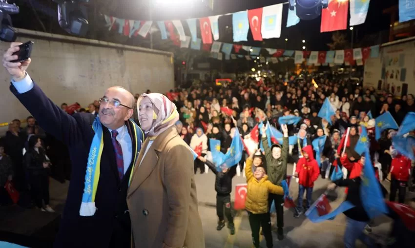 İyi Parti Belediye Başkan Adayı Ahmet Tural, Fatih Mahallesinde soğuk