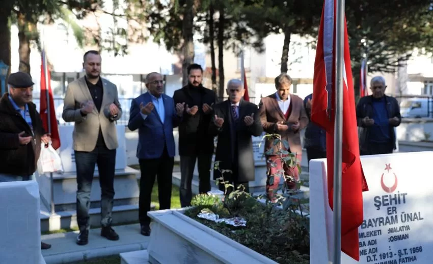 İyi Parti Belediye Başkan Adayı Ahmet Tural, 18 Mart Şehitleri