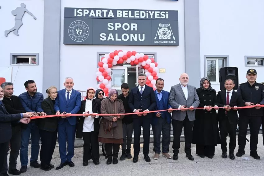 Başkan Başdeğirmen: Çocuklarımız ve gençlerimizi spor tesisleriyle buluşturuyoruz Isparta Belediyesi