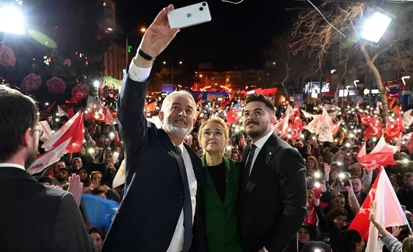 Isparta Belediye Başkanı Şükrü Başdeğirmen, resmi olmayan sonuçlara göre oyların