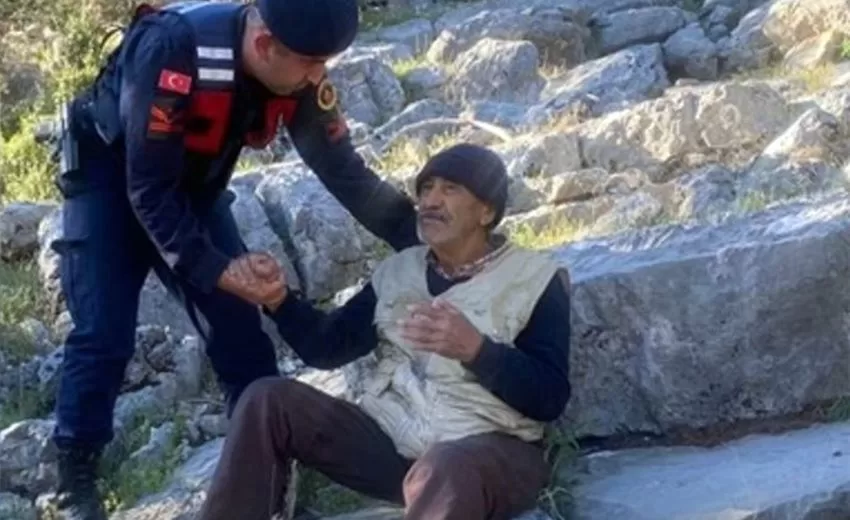 Isparta’nın Sütcüler İlçesi’ne bağlı Hacıahmetlar Köyü’nde yaşayan İbrahim Tortop’un yakınları,