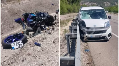 Isparta-Antalya yolunda meydana gelen trafik kazasında 2 kişi hayatını kaybetti.