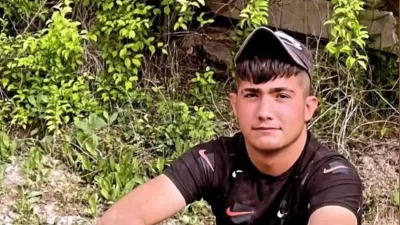 Isparta’da motosiklet, tıra çarptı. Kazada motosiklet sürücüsü 17 yaşındaki Bayram