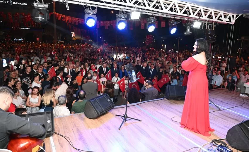 30 Ağustos Zafer Bayramının 102. yıldönümü Isparta’da coşkuyla kutlandı. Gündüz