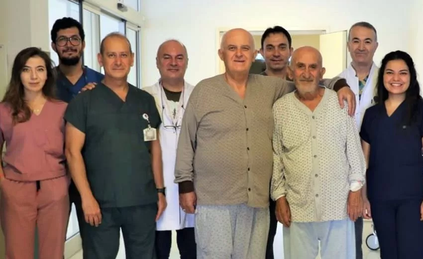 Isparta Şehir Hastanesinde 2 hasta minimal invaziv yöntemle yapılan Bypass