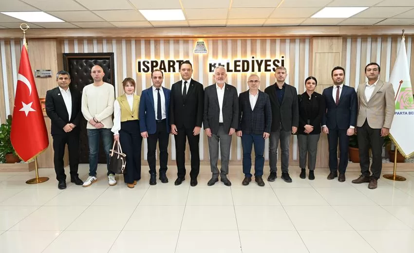 Isparta Baro Başkanı Av. Fatih Semiz ve yönetim kurulu üyeleri