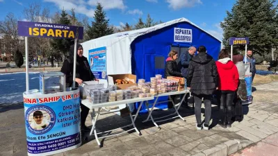 Isparta, kas hastalığıyla mücadele eden küçük bir yürek için kenetlendi.