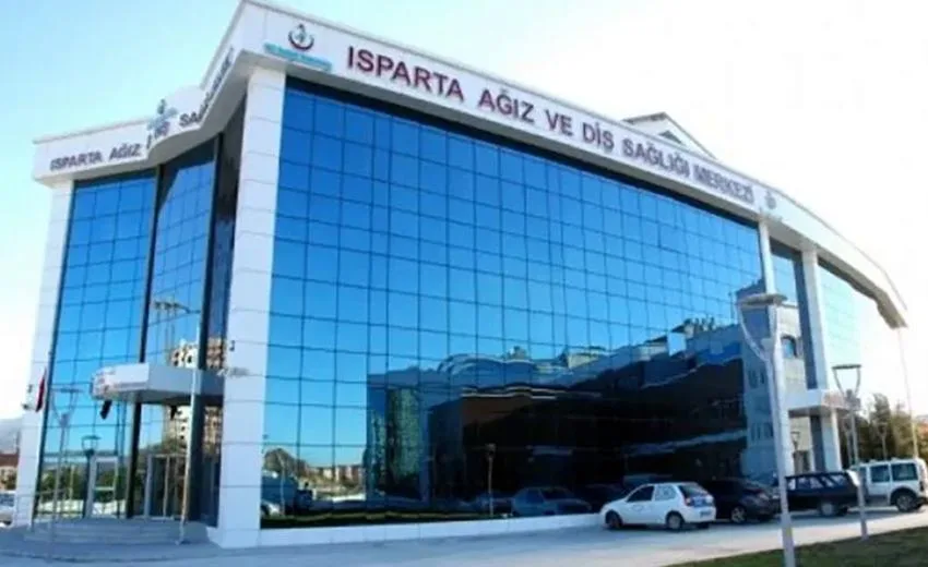 Isparta Ağız ve Diş Sağlığı Merkezi, Başhekim Diş hekimi Özer