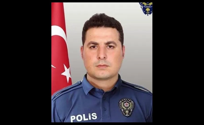 Konya’nın Karatay ilçesinde devriye görevi yapan polis ekiplerinin bulunduğu araca