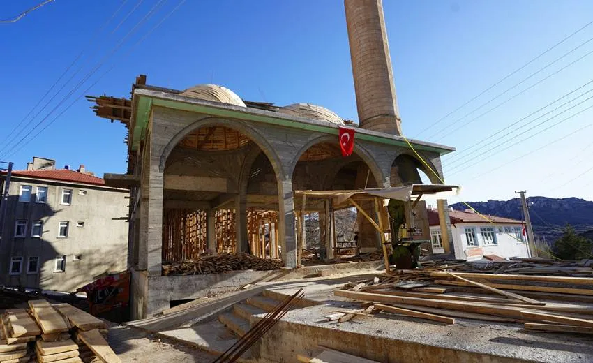 Isparta Belediye Başkanı Şükrü Başdeğirmen, Eğirdir ilçesine bağlı Sarıidris Kasabasında