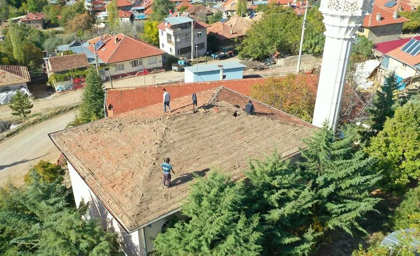 Isparta Belediye Başkanı Şükrü Başdeğirmen, kendisini ziyaret ederek, taleplerini ileten
