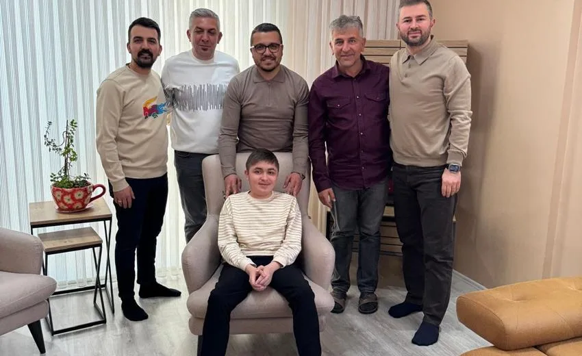 Isparta’nın evladı 16 yaşındaki DMD kas hastası Görkem Efe’nin tedavi
