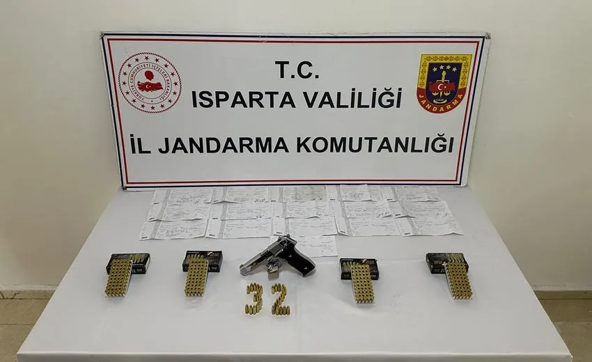 Isparta İl Jandarma Komutanlığı ekipleri, tefecilik suçunun önlenmesine yönelik yürüttükleri