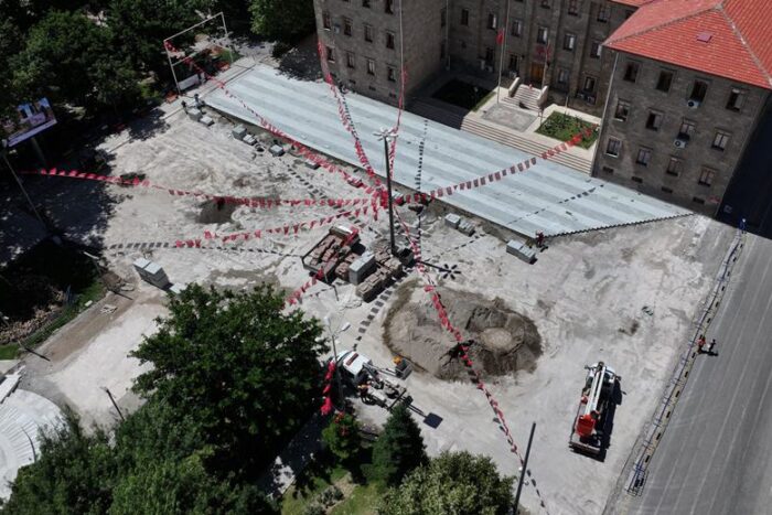 15 Temmuz Cumhuriyet Ve Demokrasi Meydanı Yenileniyor