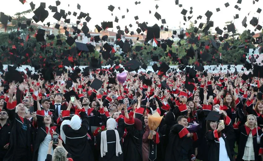 Süleyman Demirel Üniversitesi (SDÜ), 2024-2025 Akademik Yılı Mezuniyet Töreni ile