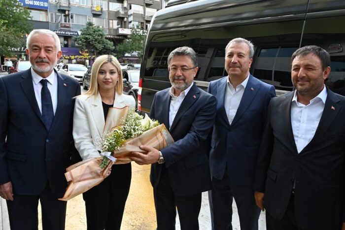 Bakan Yumaklı: Vatandaşımızın Faydasına Olan Çalışmaların Yanında Oluruz