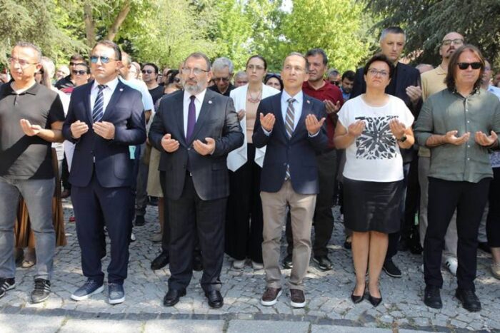 Bir Zamanlar FETÖ’nün Yuvasıydı… SDÜ’de 15 Temmuz Mesajı Verildi
