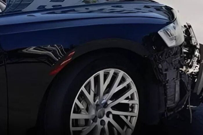 Başkan Başdeğirmen’in Audi Marka Makam Aracı Kaza Yaptı