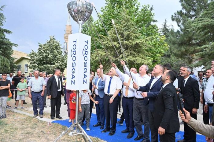 Senirce Köyü de Doğalgaza Kavuştu