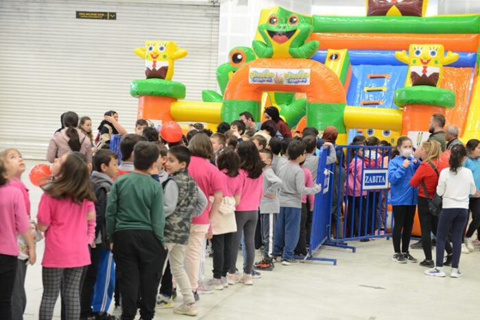 Isparta Belediyesi Yaz Coşkusunu Mahallelere Taşıyor