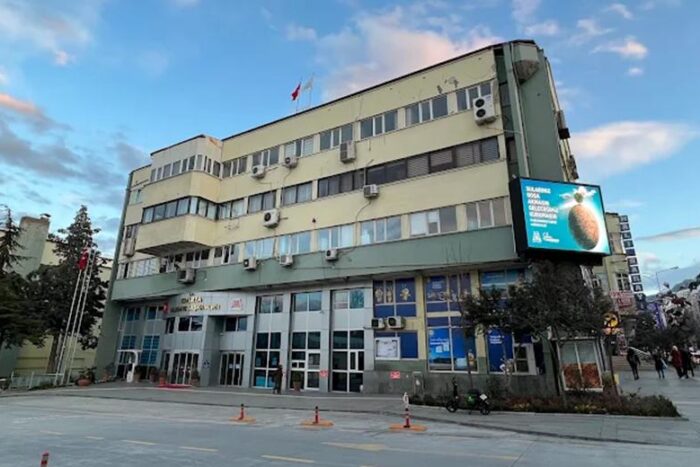 Belediye’den Dolandırıcılık Uyarısı: “Başkan ve Yardımcılarımızın İsmini Kullananlara İtibar Etmeyin”