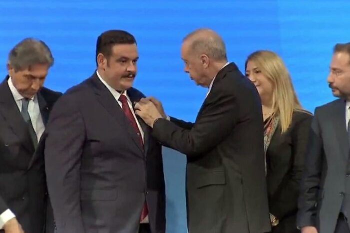 Siyasetin Gündemi: Kilo, Çalışma ve Diyet