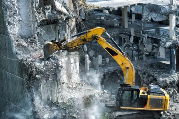 Kamu Binalarını Yık Yık Bitiremiyoruz!