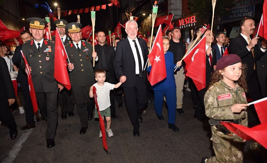 Büyük zaferin 103. Yıldönümü Isparta’da coşkuyla kutlandı. 30 Ağustos Zafer