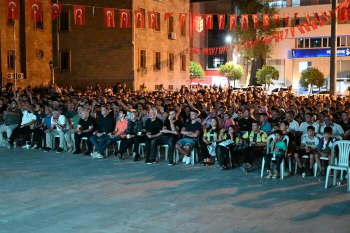 Isparta Belediyesi Şampiyonlar Ligi Heyecanını Meydana Taşıdı