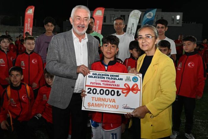 Geleceğin Şehri Isparta’da Geleceğin Yıldızları Sahne Aldı