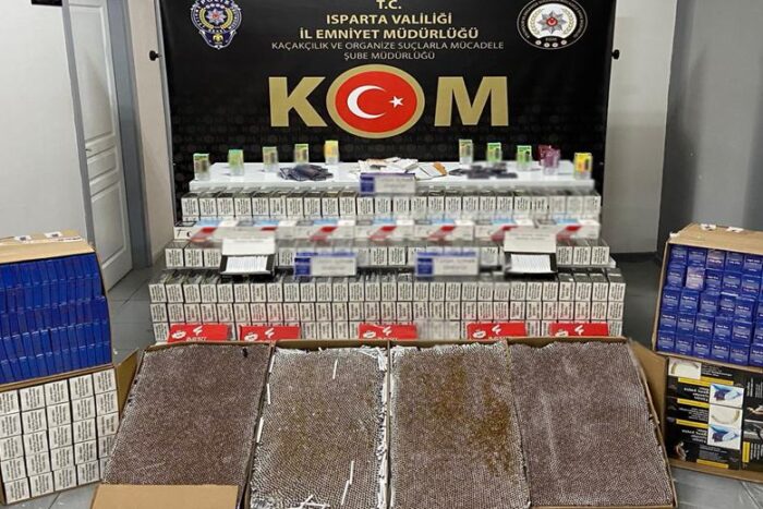 Binlerce Kaçak Makaron Ele Geçirildi