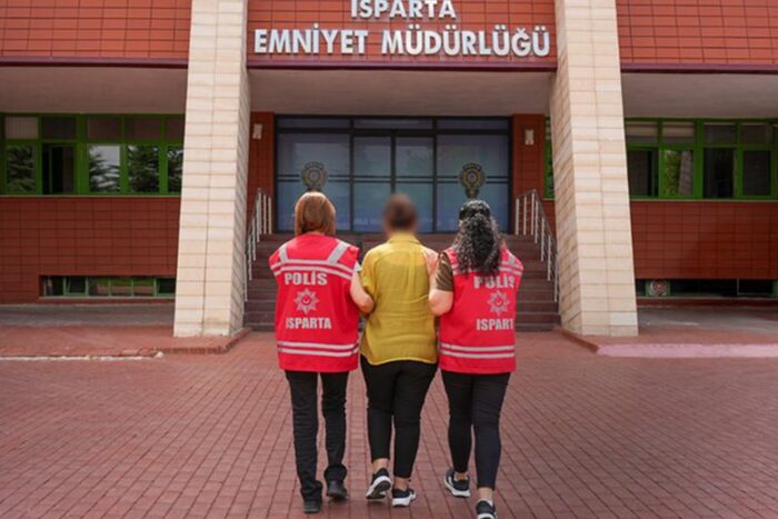 Dolandırıcılıktan 10 Yıl 5 Ay Hapis Cezası Bulunan Şahıs Yakalandı