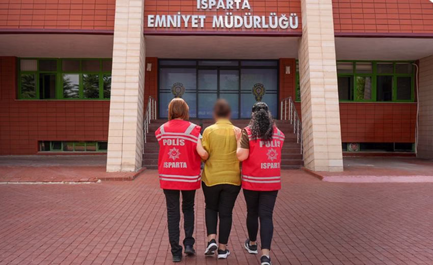 Ankara ve Alanya adli makamlarınca “Dolandırıcılık” suçlarından 10 yıl 5