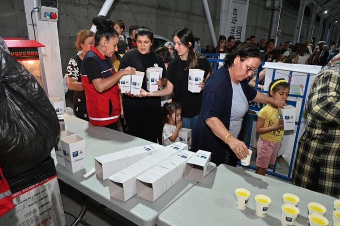 Isparta Belediyesi Yaz Akşamları Sinema Etkinliği Akkent Mahallesi’nde