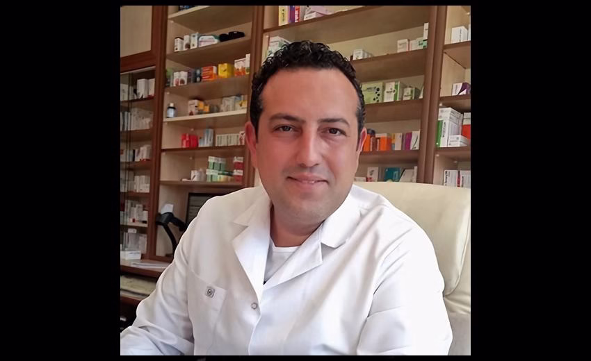 Isparta Eczacılar Odası’nda düzenlenen genel kurulda üyeler sandık başına giderek