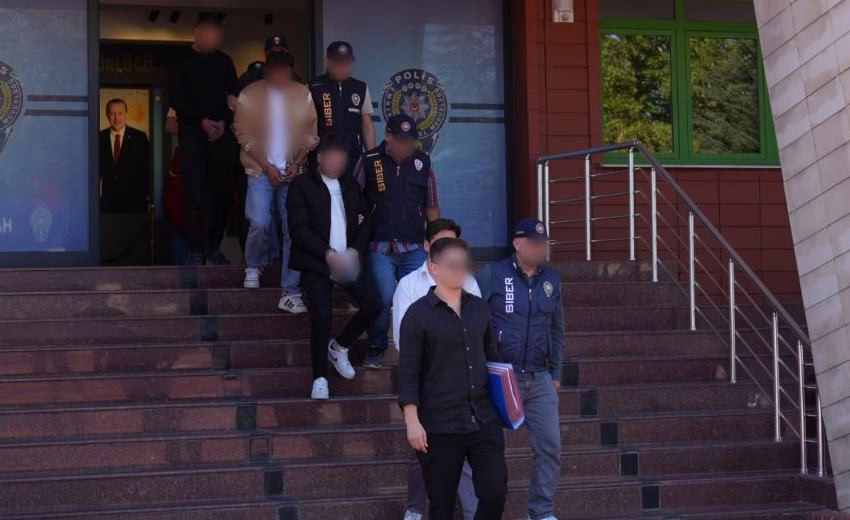 İnternet üzerinden müstehcen görüntü paylaşan 4 şüpheli, Isparta Emniyet Müdürlüğü