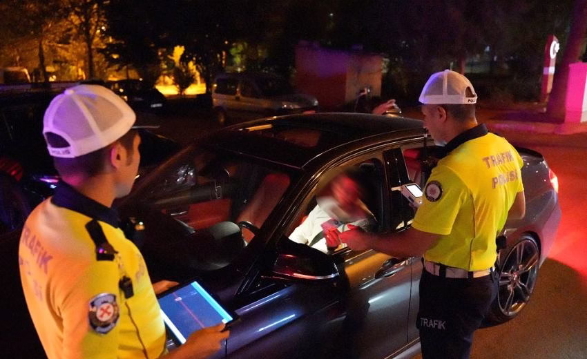 Isparta’da vatandaşların huzur ve güvenliğini sağlamak amacıyla park, bahçe ve