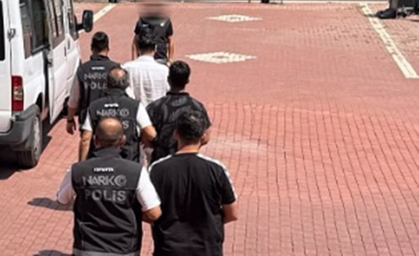 Isparta’da polis ekiplerince uyuşturucu madde ticareti ve kullanımının önlenmesine yönelik