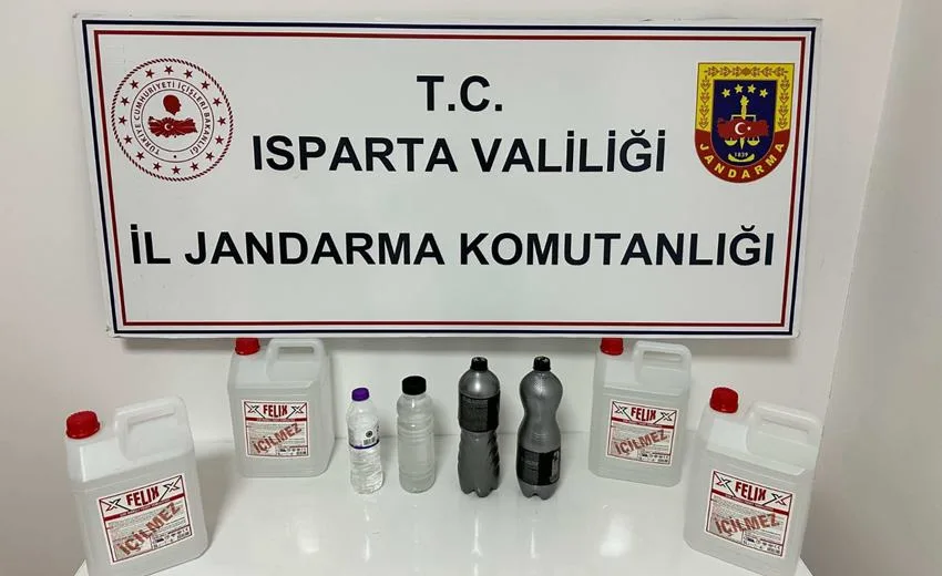 Isparta İl Jandarma Komutanlığı KOM Şube Müdürlüğü ekipleri, kaçakçılıkla mücadele