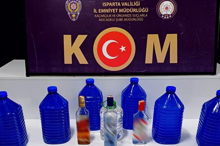 Isparta’da 33,5 Litre Kaçak Alkol Ele Geçirildi