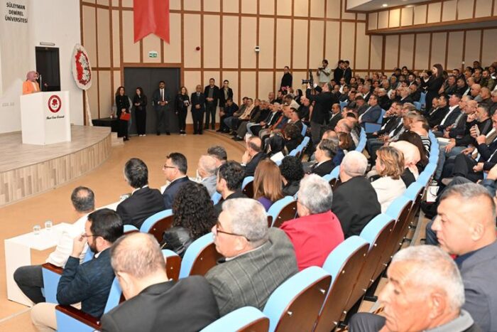 Isparta’da Muhtarlar Daha Donanımlı Hizmet İçin Eğitimde