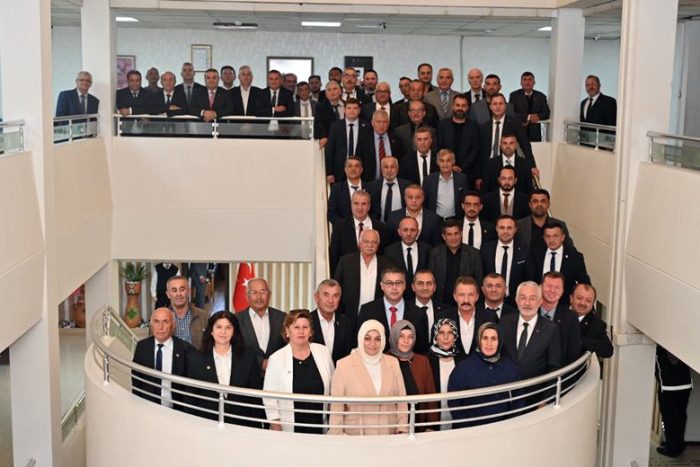 Isparta Muhtarlar Derneği, Başkan Başdeğirmen’i Ziyaret Etti