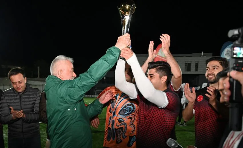 Isparta Belediyesi tarafından bu yıl ilk kez düzenlenen Başkanlık Kupası