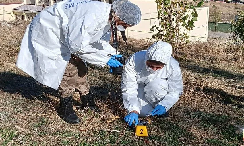 Isparta’nın Eğirdir ilçesinde yaşayan 87 yaşındaki çoban Mehmet Çelik, sabah